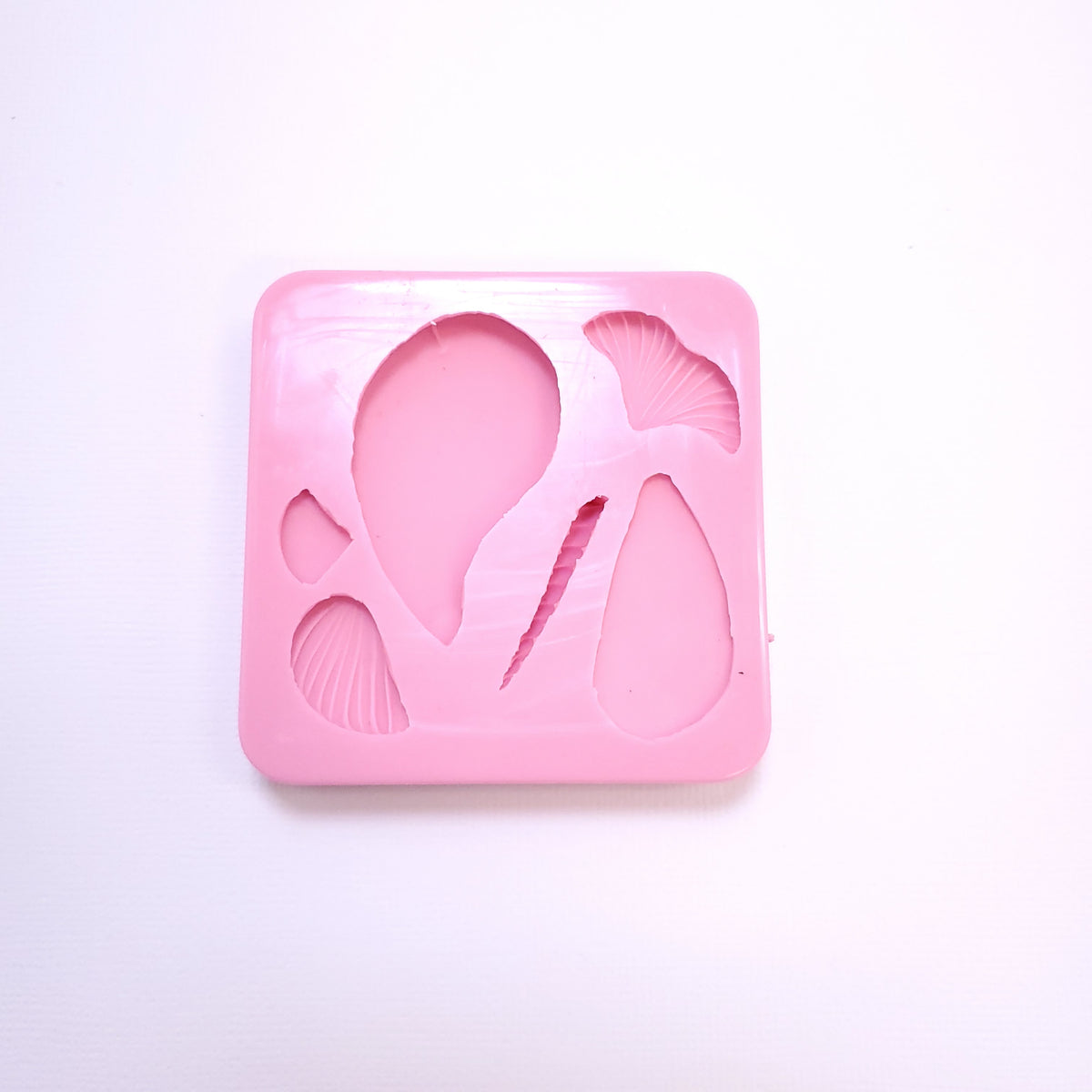 Cute Narwhal Whale Silicone Mold for Fondant, Resin, Clay & Mini Crafts